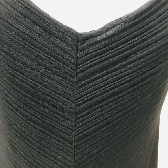 Guess collection sleeveless Dress size 0……0717 - Picture 4 of 7